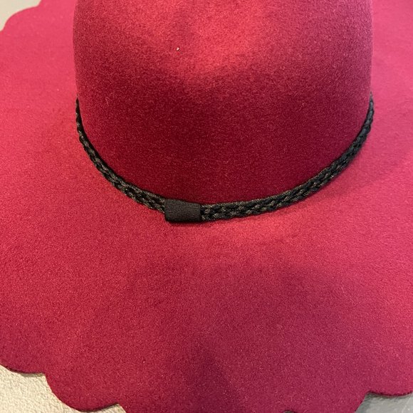 NWOT BP Scallop Brim‎ Felt Hat in Wine (O/S) - Picture 3 of 6